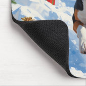 Bluestick Conhound走 Christmasと雪の中 マウスパッド (コーナー)