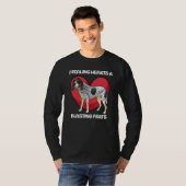 Bluetick Coonhound Stealing Hearts & Blasting Fart Tシャツ (正面フル)
