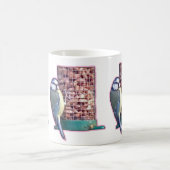 Bluetit on Bird Feederフォトギフト コーヒーマグカップ (中央)