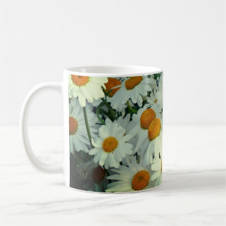 Blühende Gänseblümchen コーヒーマグカップ