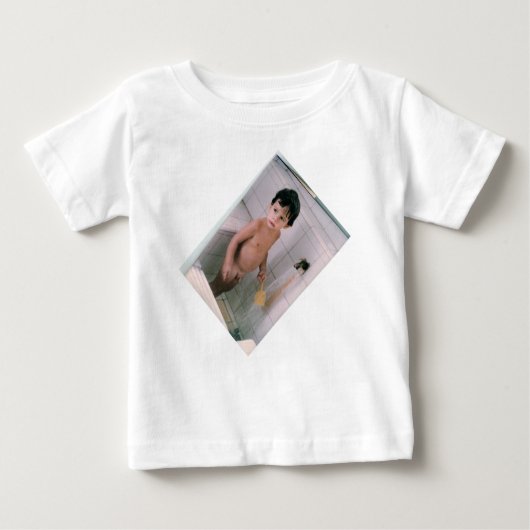Blusa de menino de 18 meses de idade com estampa. ベビーTシャツ (正面)
