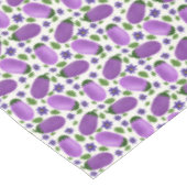 Blush & Bloom Eggplant Collection – Ivory Glow テーブルクロス (アングル)