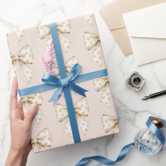 Blush Cream Hearts Bows Birthday ラッピングペーパー (ギフト)