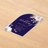 Blush Floral Deep Navy Arch Wedding アクリル招待状 (レイダウン)