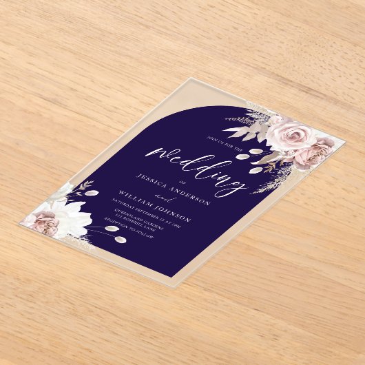 Blush Floral Deep Navy Arch Wedding アクリル招待状 (レイダウン)