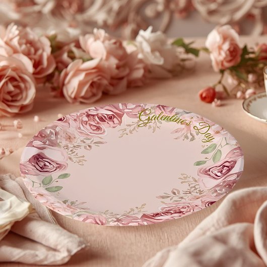 Blush Garden Roses Galentine Brunch Table Florals ペーパープレート