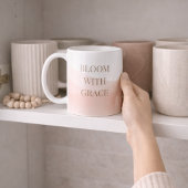 Blush Painted Bloom Classic Mug, 11 oz コーヒーマグカップ
