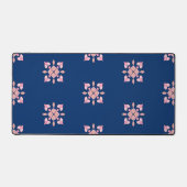 Blush Pink and Navy Geometric Floral Tiles デスクマット (正面)
