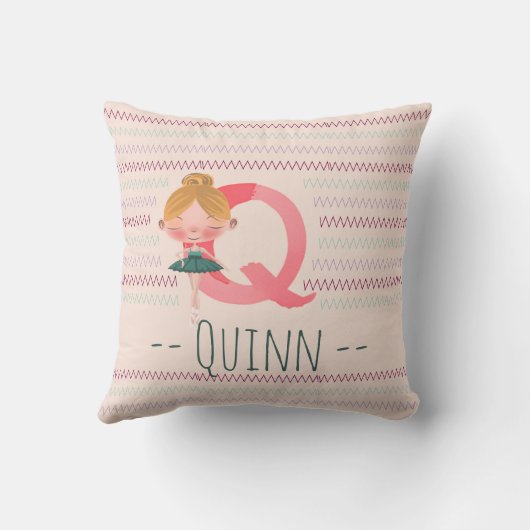 Blush Pink Ballerina Monogram Q – Personalized Art クッション (裏面)