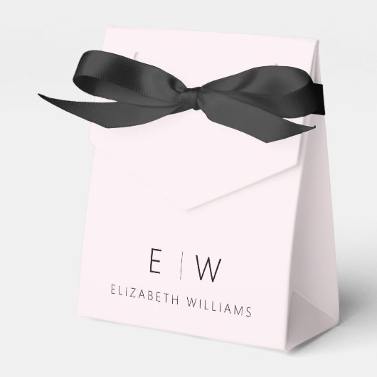 Blush Pink Modern Minimalist Monogram Name フェイバーボックス (正面サイド)