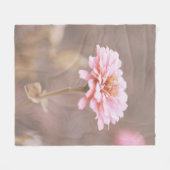 Blush Pink Montana Wildflower フリースブランケット (正面(横))
