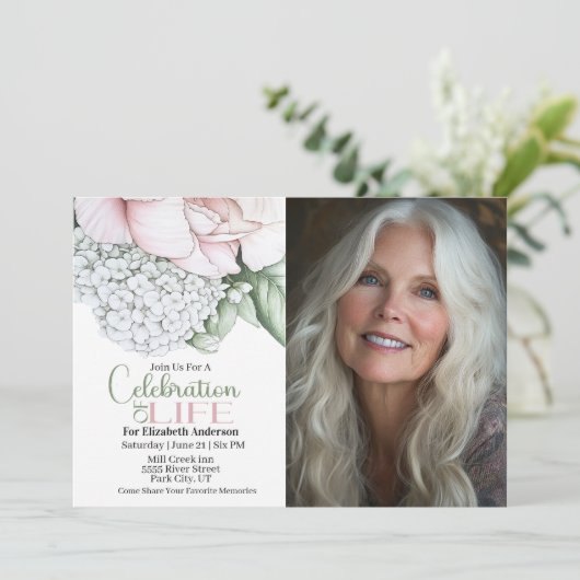 Blush Pink Peony Celebration Of Life Invitation 招待状 (スタンド正面)