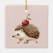 Blush Pink Red Cherry Adorable Hedgehog セラミックオーナメント (裏面)