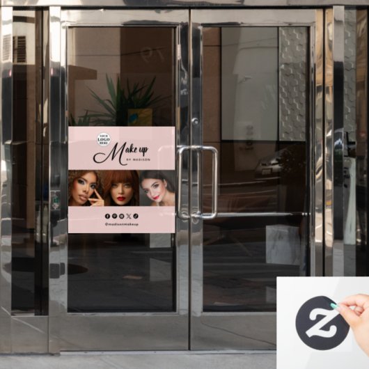 Blush Pink Script Logo Photo Makeup Studio ウィンドウサイン (オフィスドア)