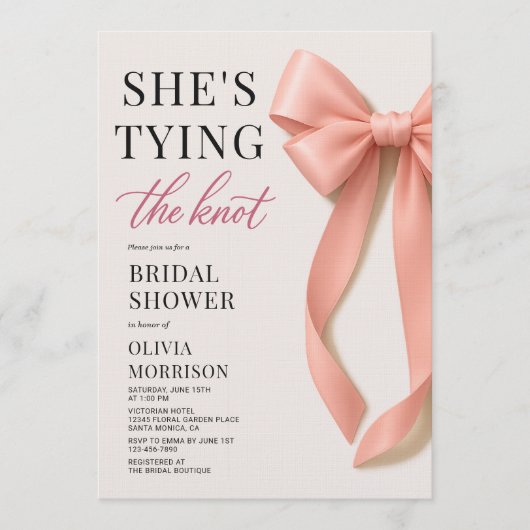 Blush Pink She's Tying The Knot Bow Bridal Shower 招待状 (正面)
