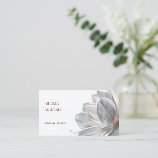 Blush Silver Magnolia White Business Card 名刺 (スタンド正面)