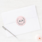 Blush & Slate Gray Subtle Floral Monogram ラウンドシール (封筒)