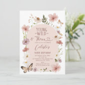 Blush Wildflower Young Wild Three 3rd Birthday  招待状 (スタンド正面)