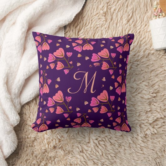Blushing Petals Floral Throw Pillow クッション (ブランケット)