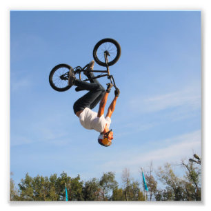 BMXの逆さまフリップ フォトプリント