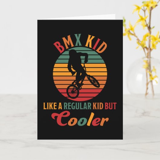 BMXキッドは普通の子供のようだが、自転車クールギフトが好き カード (黄色い花)