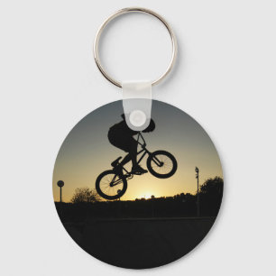 BMXサイクリングフリースタイラーのスタントジャンプ キーホルダー