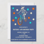 BMXバイクに乗ったワーウルフのスケルトン 男の子の誕生日 招待状 (正面)