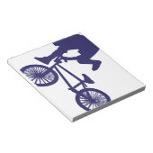 BMXバイクもしくは自転車に乗る人 ノートパッド (アングル)