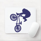 BMXバイクもしくは自転車に乗る人 マウスパッド (マウス)