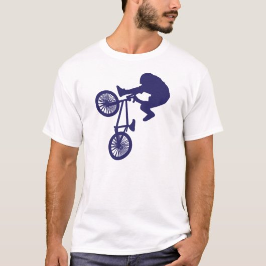 BMXバイクもしくは自転車に乗る人 Tシャツ (正面)