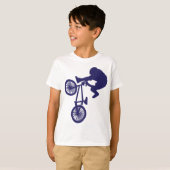 BMXバイクもしくは自転車に乗る人 Tシャツ (正面フル)