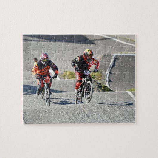 BMXレースアクションサイクリスト自転車ブンデスリーガ ジグソーパズル (横)