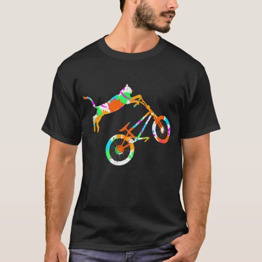 BMX自転車スタントギフトに乗る子猫 Tシャツ (正面)