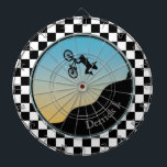 BMX自転車モトクロス市松模様に ダーツボード<br><div class="desc">BMX自転車モトクロスダーツ市松模様にボードを自分の名前または文字でパーソナライズ。ゲーム素晴らしルームに。</div>