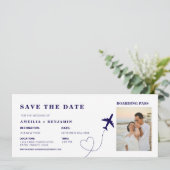 Boarding Pass Save the Date | Destination Wedding  招待状 (スタンド正面)