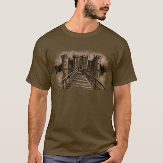 Bodiam Castle – 東サセックス，イギリス Tシャツ (正面)