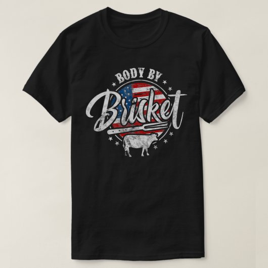 Body By Brisket USA Flag Patriotic Barbeque 4th of Tシャツ (デザイン正面)