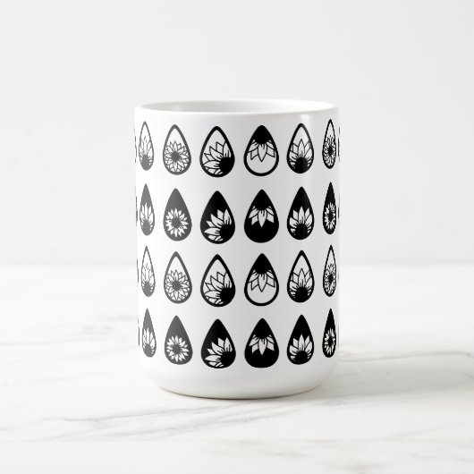 Bohoひまわりシルエット – 手描きクリカット コーヒーマグカップ (中央)