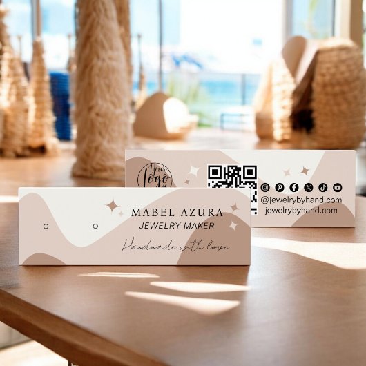 BohoシックなアーストーンジュエリーメーカーQrロゴイヤリング