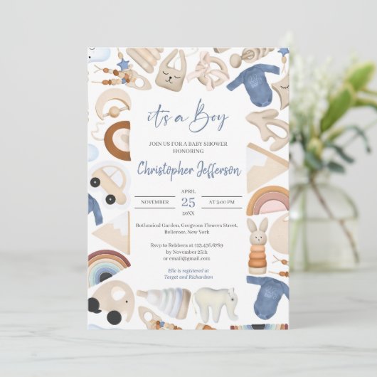 Bohoフレーム男の赤ちゃんの服やおもちゃのニュートラル 招待状 (スタンド正面)