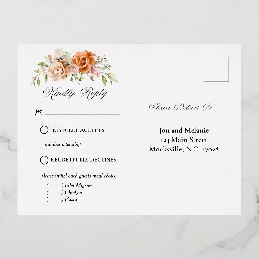 Bohoフローラオレンジと赤面ピンクフォト結婚ズ 箔招待状ポストカード (裏面)