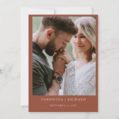 Boho焼けオレンジの野花結婚式の日付保存 招待状 (裏面)