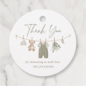 Boho男の子の服ベビーシャワー フェイバータグ (正面)