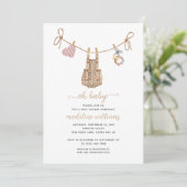 BOHO赤ちゃん服ニュートラルOh赤ちゃんシャワー 招待状 (スタンド正面)