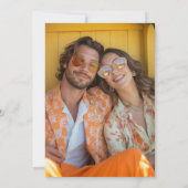 Boho 70sレトロカラフルGroovyフレー結婚ム セーブザデート (裏面)