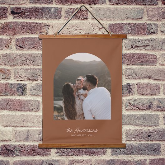 Boho Archパーソナライズされたファミリー名と写真 吊り下げ型タペストリー