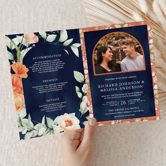 Boho Arch Earthy Floral Navy Blue QR Code Wedding 招待状