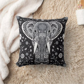 Boho Black & White Batik Elephant クッション (ブランケット)