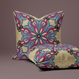 Boho Bloom in Warm Gold クッション