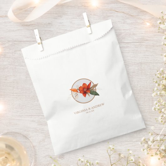 Boho bouquet with fiery flowers フェイバーバッグ (クリップ留めされた状態)